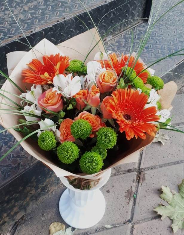 Букет цветов из: Герберы, Хризантемы, Альстромерии и Розы в Поселок пансионат Клязьминское водохранилище