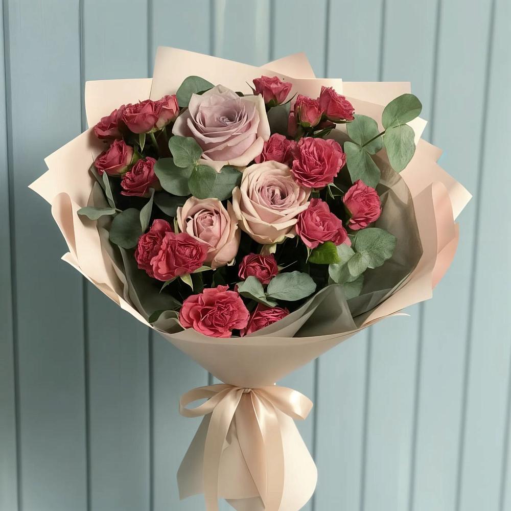 Букет цветов из: Гвоздики и Розы в Поселок пансионат Клязьминское водохранилище