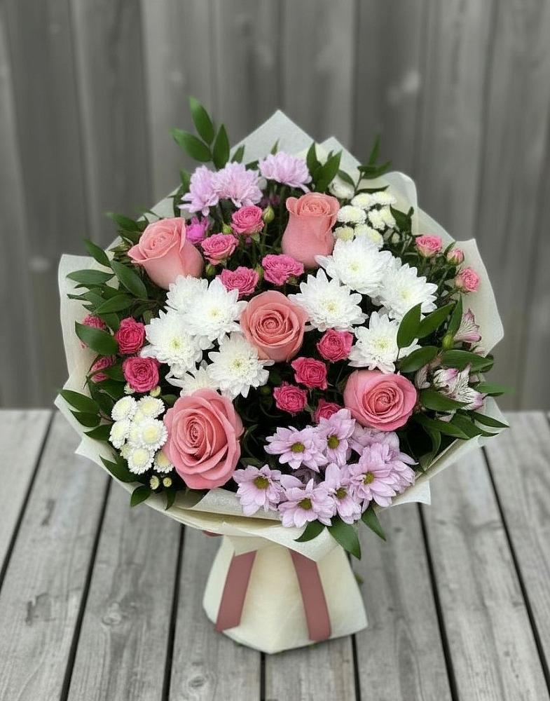 Букет цветов из: Альстромерии, Гвоздики, Розы и Хризантемы в Поселок пансионат Клязьминское водохранилище