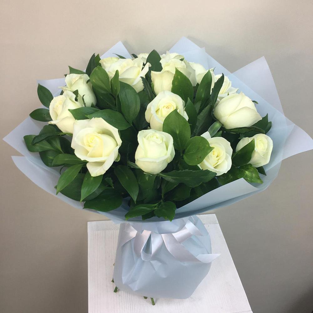 Букет 15 Белых роз Проуд в Поселок пансионат Клязьминское водохранилище