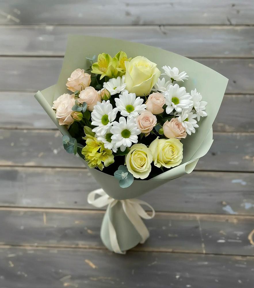 Букет цветов из: Альстромерии, Розы и Хризантемы в Поселок пансионат Клязьминское водохранилище