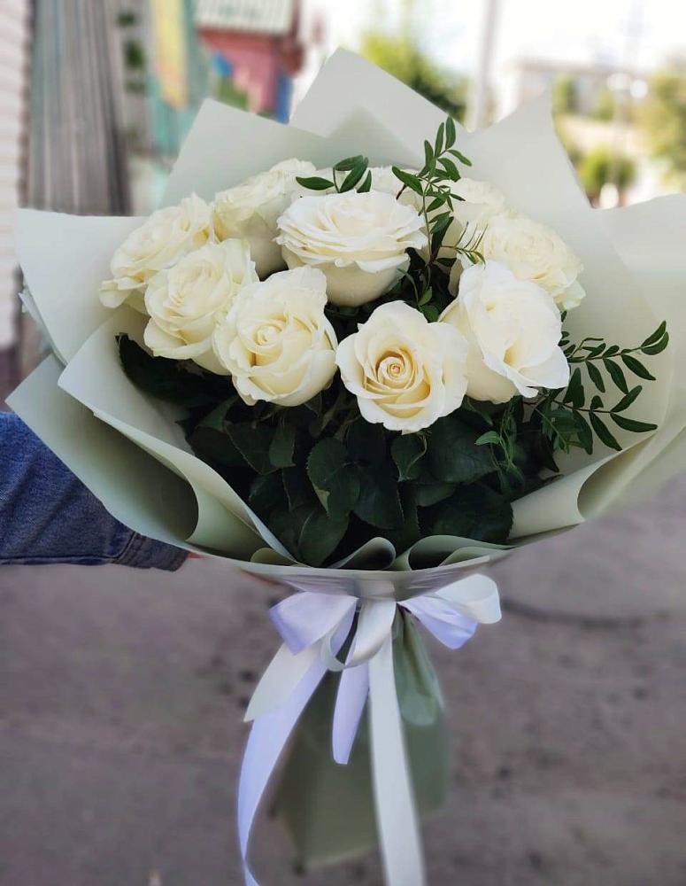 Букет Белые розы Проуд в Поселок пансионат Клязьминское водохранилище
