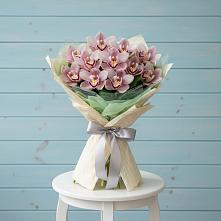 Букет цветов из:  Орхидеи и Розы в Поселок пансионат Клязьминское водохранилище