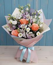 Букет цветов из:  Лизиантусы, Розы, Альстромерии и Гипсофила в Поселок пансионат Клязьминское водохранилище