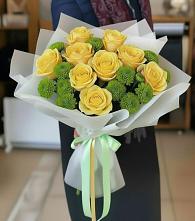 Букет цветов из:  Хризантемы и Розы в Поселок пансионат Клязьминское водохранилище