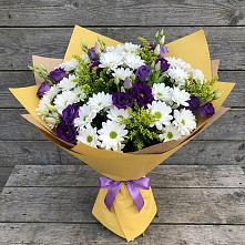 Букет цветов из:  Ирисы, Хризантемы и Ромашки в Поселок пансионат Клязьминское водохранилище