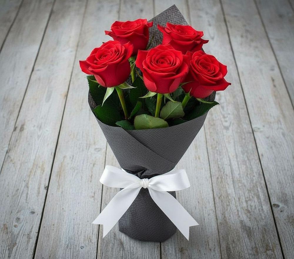 Букет 5 Красных роз Эдлесс Лав в Поселок пансионат Клязьминское водохранилище