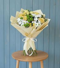 Букет цветов из:  Хризантемы и Розы в Поселок пансионат Клязьминское водохранилище