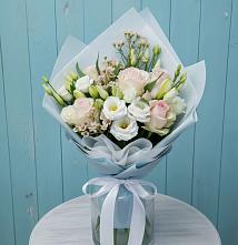 Букет цветов из:  Розы и Лизиантусы в Поселок пансионат Клязьминское водохранилище